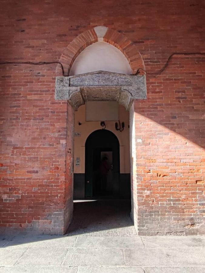 Ticinese 38 - Incantevole Appartamento Nel Centro Milano Dış mekan fotoğraf